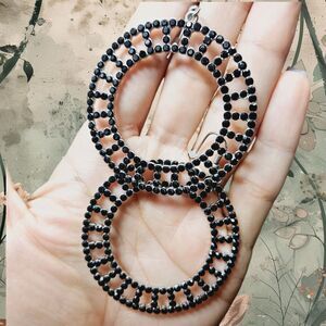 Black Rhinestone Dangle Fashion Earrings Pierced Classic Wheel Geometric Retro